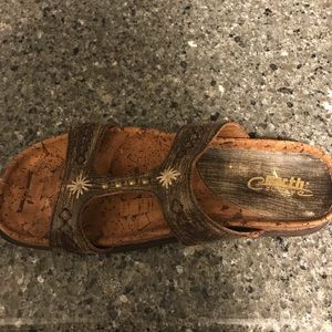 Earth brand sandals